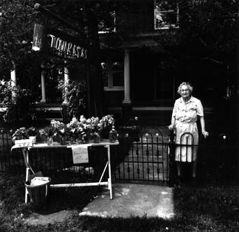 1928